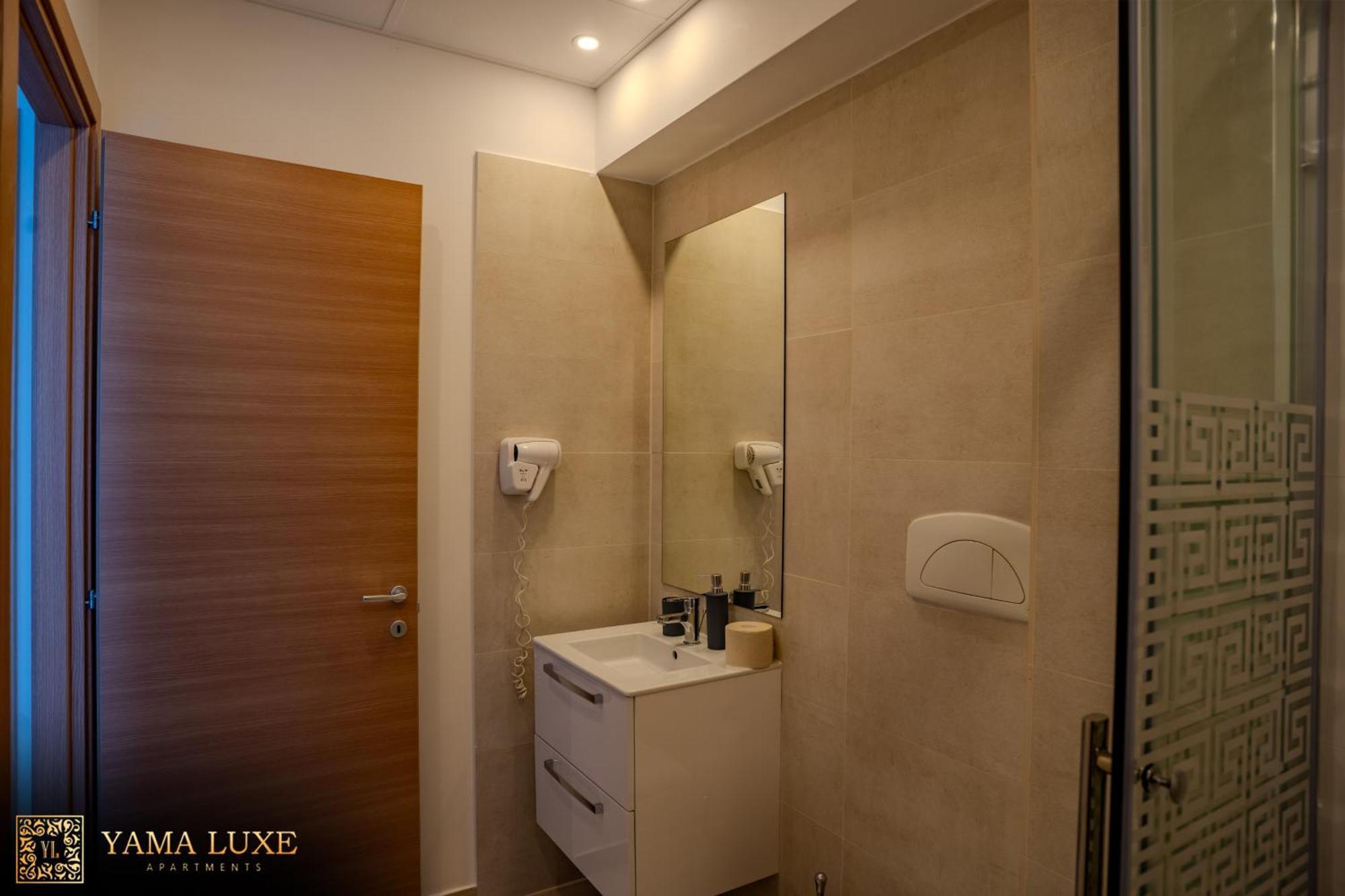 Yamaluxe Apartments - Heart & Soul With Lovely Colours Букурещ Екстериор снимка